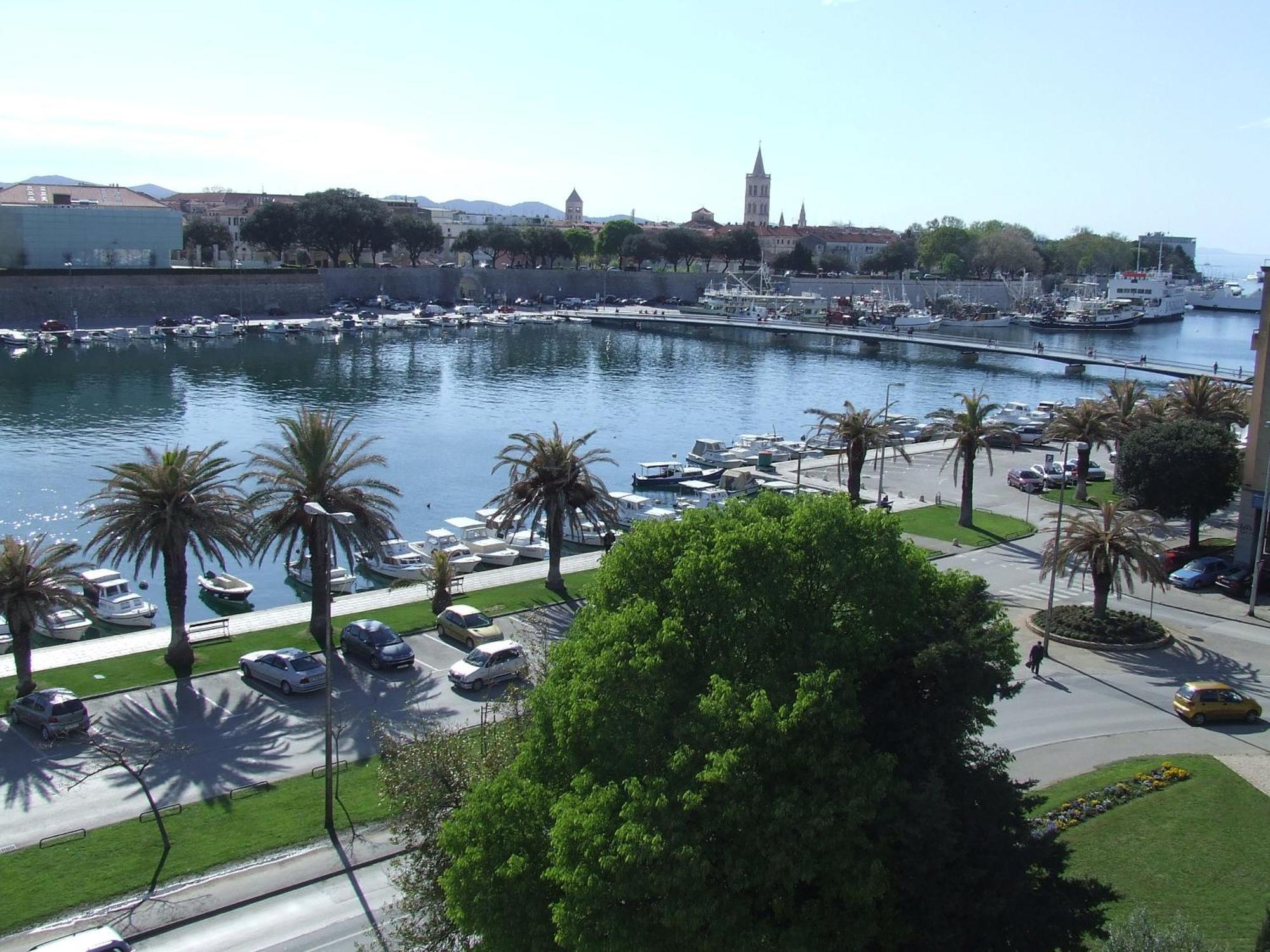 Luxury Town Center Apartments Zadar Eksteriør bilde